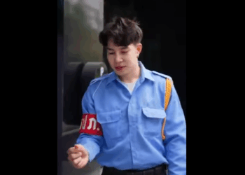 N2108013_ขอทานยอมบร จาคดวงตาของต วเองเพ อให บคนท วเองแอบร_part2