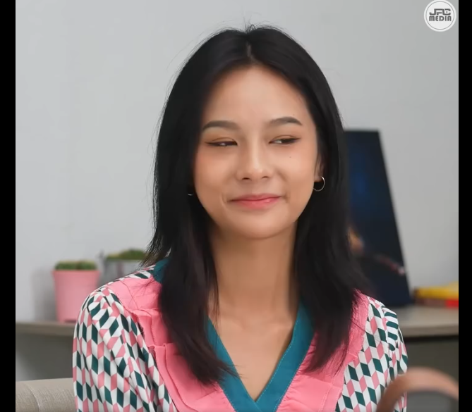 N2808079_เอาโครงไก าง มาเป นของขว ญว นเก ดเพ อน_part2