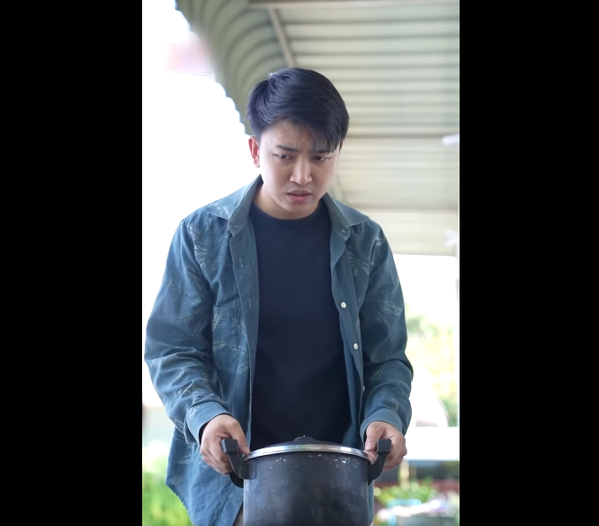 N1809080_หมาบ านเส ยโชคไปก ดไก านประธานเชน จนเก ดเร อง_part2