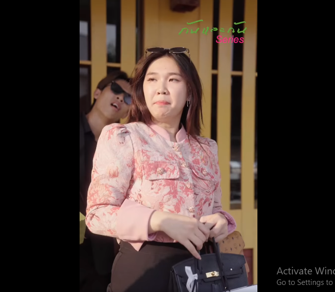 N0909010_ไฮโซข บจ กรยานมาซ อของ พน กงานคนน นไปทำส งน บเขา ตอนจบถ งก บต องเข าทร_part2