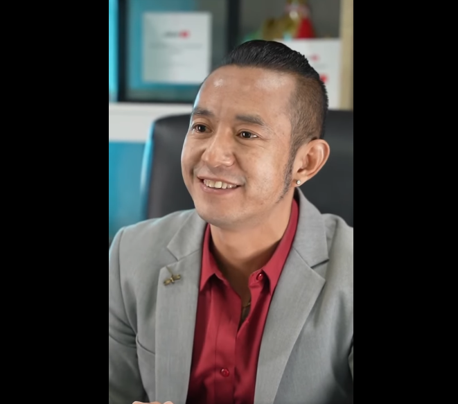 N1709013_คนส งอาหารกล าด งไงมาชนประธานฟ_part2