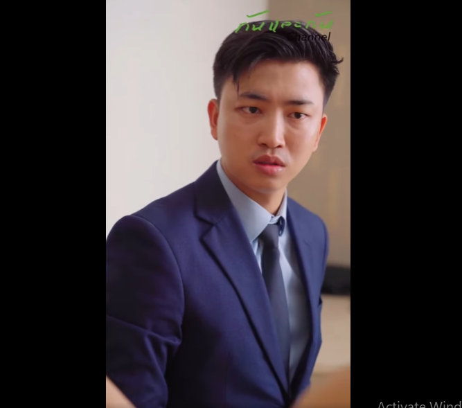 N0711055 เธอเทนมใส รถเบนซ และเธอก กเศรษฐ คนน างเป นแฟน part2