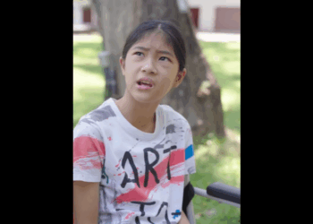 N1111050 เด กทำกระเป าตก นายธนาคารคนน เก บได เป ดกระเป าด งก บตกใจ ตอนจบจะเป นย งไง part2