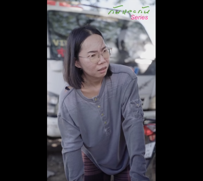 N2712014 เศรษฐ ใช รถแม คโครมาพ งบ านคนจน เพราะหว งอยากได ก!!! part2