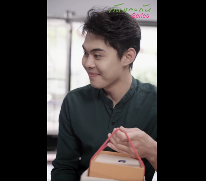 N0301020 วแบบน เหรอ ปล อยให แฟนเล ยงล กคนเด ยว แต มาส งสรรค บเพ อนๆ part2