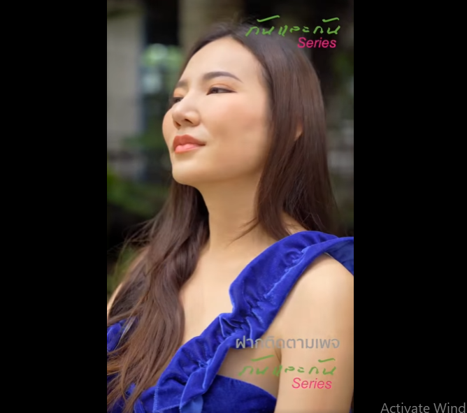 N0401044 งเกตหญ งเส อแดงให ในม อของเขาถ ออะไรอย part2