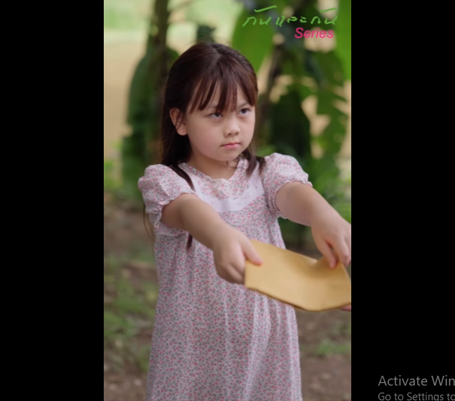 N2012086 เด กคนน องการแย งเอกสารจากผ หญ งคนน ในเอกสารน นม อะไร part2