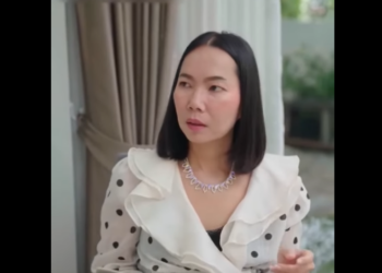 N2412021 แฟนเก ากล บจากต างประเทศ แม สาม เลยชวนมาอย านหล งเด ยวก นก บแฟนใหม ไปเลย part2