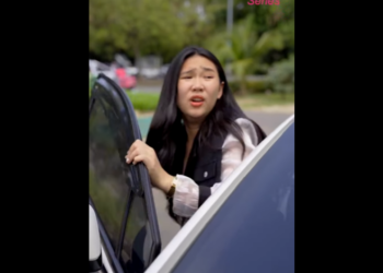 N0801032 เป นใครก ตกใจ งคนแปลกหน อย มาข นรถคนอ นเฉย #ด ให จบก อน part2