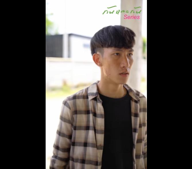 N1201017 เอาอาหารหม มาให คนงานก คนงานก อสร างประท วง part2