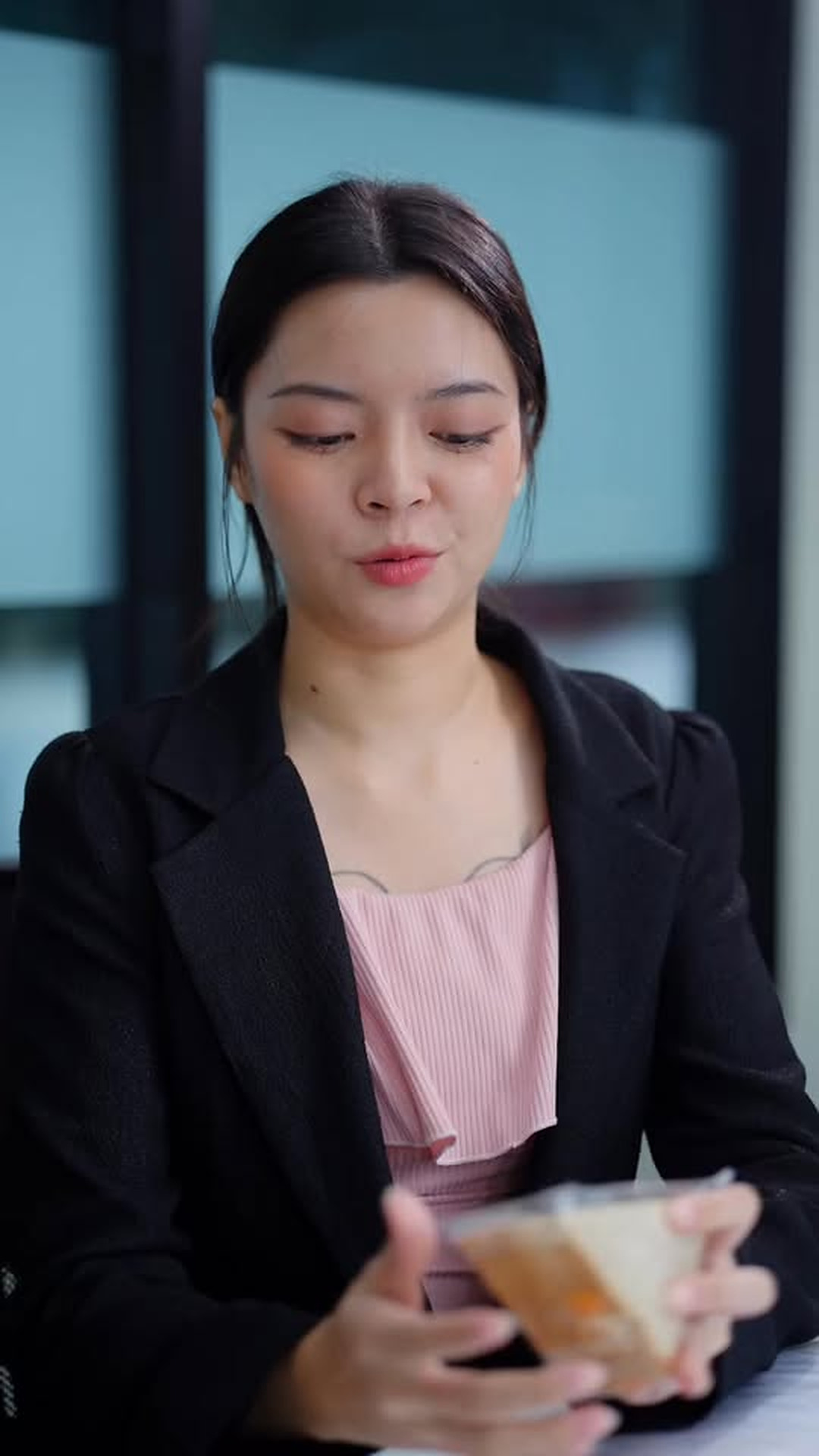 N2403152 เพ อนอย ประเภทหน พอเห นเพ อนได เป นไม ได นจะอ จฉาตาร อน part2